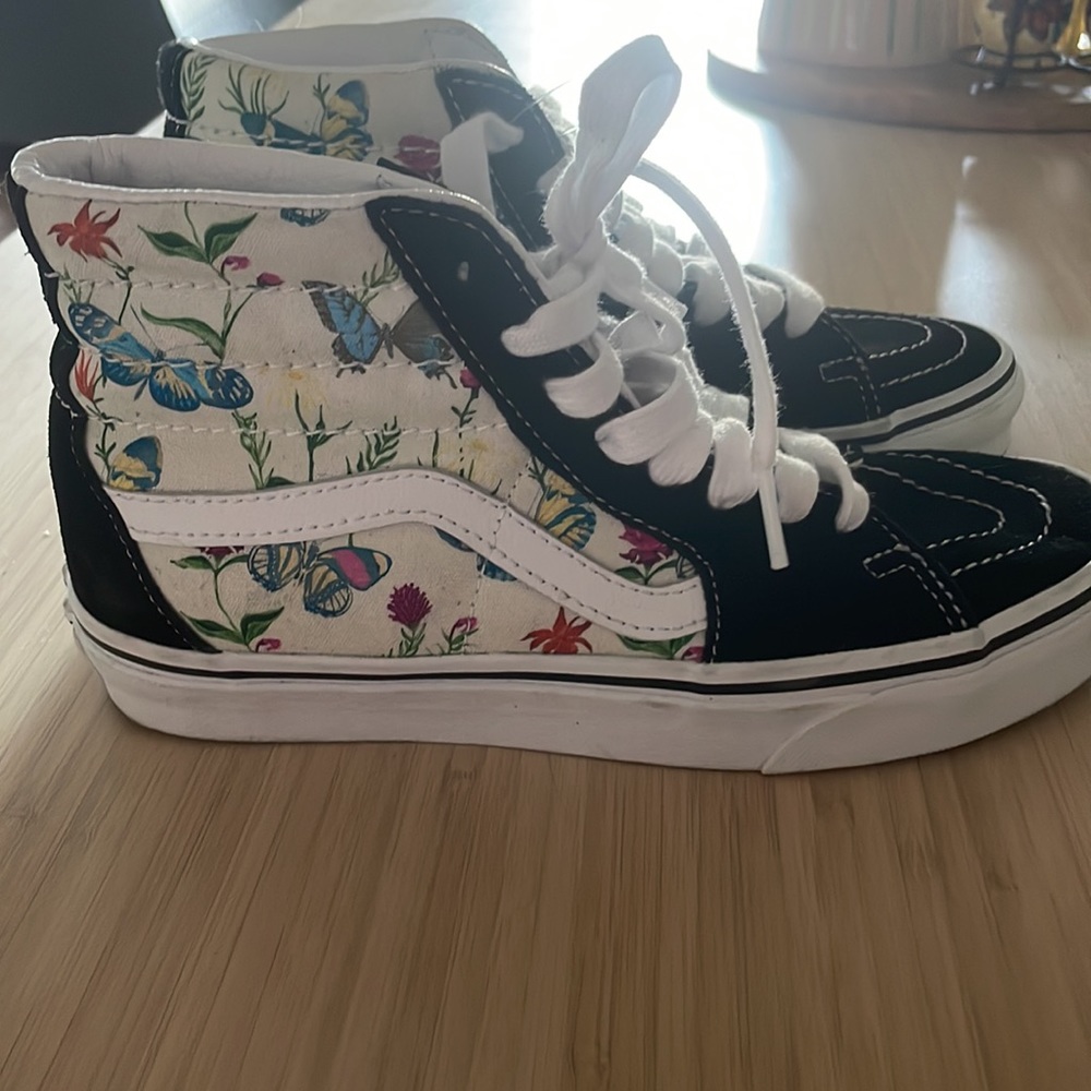 New Vans Sk8-Hi Butterfly Floral Marshmallow/True White Sneakers